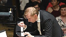 Pianista Ivo Kahánek na koncert Praského jara