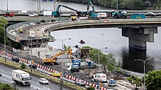 Rekonstrukce Barrandovského mostu v Praze.  Bourání nájezdu od Strakonické.... | na serveru Lidovky.cz | aktuální zprávy