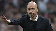 Erik ten Hag, kou� Ajaxu, p�i zápase nizozemské ligy proti Heerenveenu.