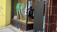 Karlínský obchod Inside Fashion market, který měl dle očerňujících fotek... | na serveru Lidovky.cz | aktuální zprávy
