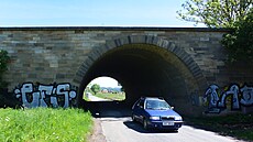 Klenbový most na exteritoriální dálnici mezi Jeví�kem a B�lou u Jeví�ka