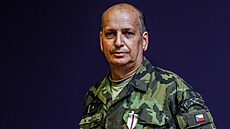 Major v záloze Milan Mojí slouící jako zástupce jednotky AZ 73. tankového...