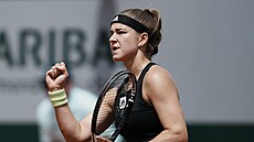 Karolína Muchová bhem druhého kola Roland Garros.