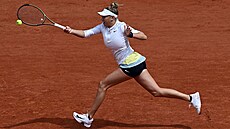 Amerianka Amanda Anisimovová bhem osmifinále Roland Garros.