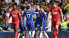 Hrái Chelsea slaví první gól v zápas Premier League proti Watfordu.