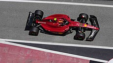 Carlos Sainz z Ferrari v tréninku ne Velkou cenu panlska F1.