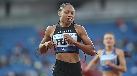 Americká hvzda Allyson Felixová dobhla na Zlaté trete na 200 metr druhá.