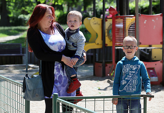 Bratři z Chebu mají vzácnou genetickou vadu. Péče o ně není jednoduchá