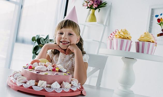 SOUTĚŽ: Pošlete fotografii dortu pro děti a vyhrajte kuchařku Dity P.