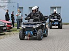 M�stsk� policie v Plzni p�edstavila dvojici �ty�kolek. Stroje budou slou�it...