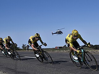 Let vrtulníkem nad pelotonem i VIP servis. Vyhrajte exkluzivní zájezd na Tour de France