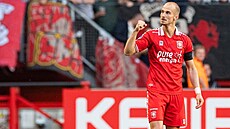 Český fotbalista Václav Černý slaví vstřelený gól v utkání Twente proti...