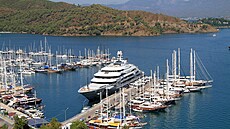 Jachta Ocean Victory ruského oligarchy Viktora Ranikova (20. záí 2018)