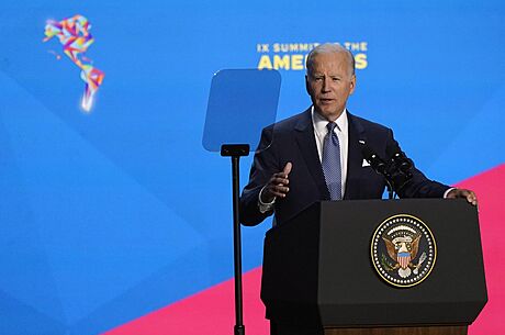 Americký prezident Joe Biden hovoí na summitu Amerik v Los Angeles (8. ervna...