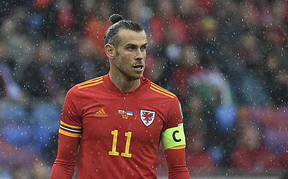 Kapitán Walesu Gareth Bale v baráovém utkání o mistrovství svta proti...