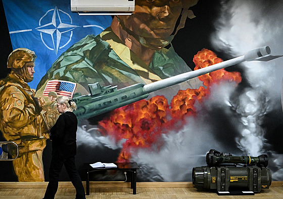 Výstava NATO: kronika krutosti v moskevském muzeu (5. kvtna 2022)