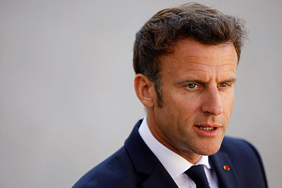 Francouzský prezident Emmanuel Macron (7. ervna 2022)