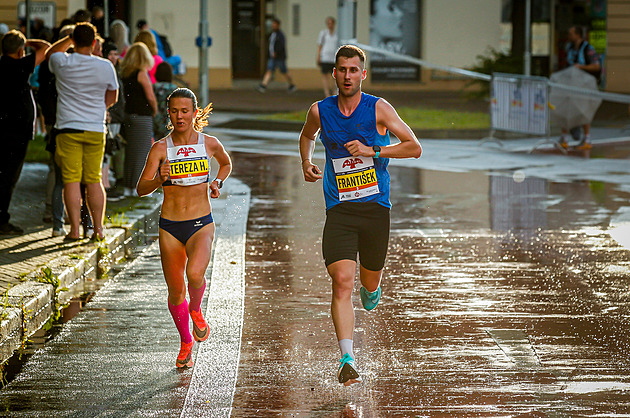 Tereza Hrochová bhem budjovického plmaratonu