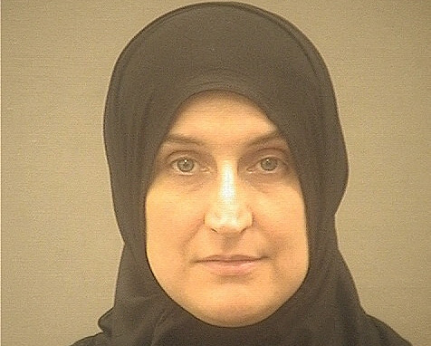 Holčičky učila držet granát. Brutální velitelka IS chtěla vraždit i doma v USA