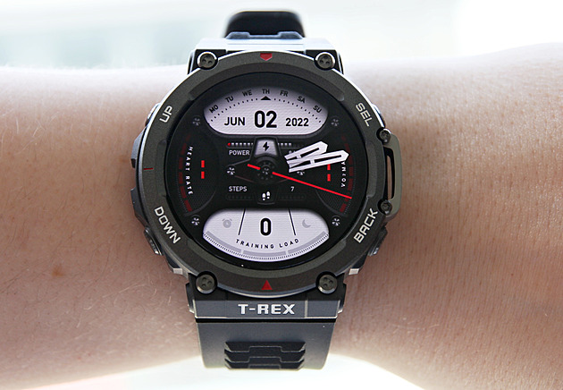 Chytré hodinky Amazfit T-Rex 2 jsou outdoorový model s dobrou výdrží
