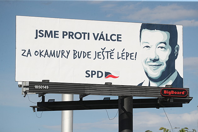 Za Okamury bude ještě lépe. Šéf SPD na billboardech paroduje hnutí ANO