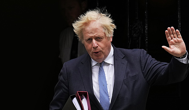 KOMENTÁŘ: Slabý premiér do těžké doby. Boris Johnson zradil vše, co mohl