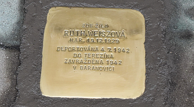 Přerované chtějí kuličky a kameny zmizelých, Havlova lavička propadla