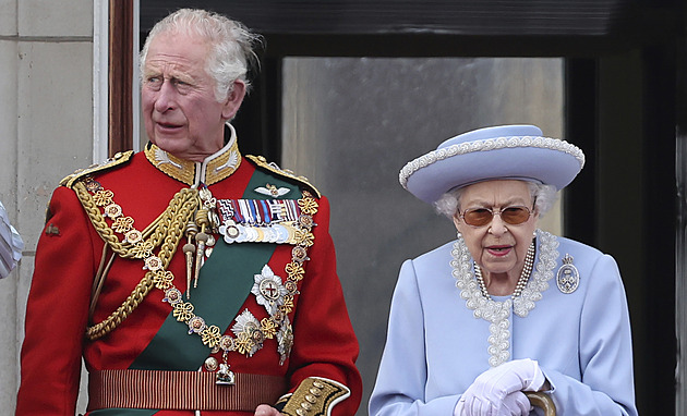 Královna Alžběta II. plní roli, Charles ale bude jiný, míní exministr zahraničí