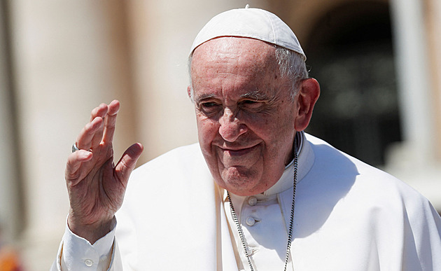 Papež odsoudil plastiky. Vrásky jsou symbol zkušenosti a zralosti, řekl