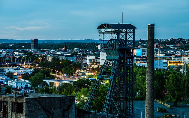 Veerní pohled z Bolt Tower k centru Ostravy. Webové informace najdete na...