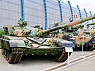 Polská modernizace tanku T-72, T-72M1R je jednou z tch, které byly pedány...