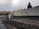 Vstavba novho mostu pes Meziboskou ulici v Litvnov. (29. listopadu 2021)