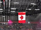 Kanadská vlajka v hale pi hymn