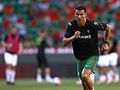 Portugalský kapitán Cristiano Ronaldo se rozcviuje ped zápasem Ligy národ...