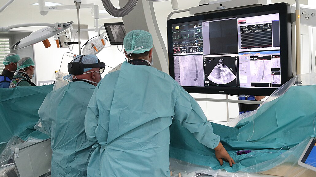 Kardiologm z Tince-Podlesí pomáhají pi operacích srdce speciální virtuální...