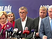 Bývalý premiér Andrej Hovoří na tiskové konferenci stínové vlády hnutí ANO.