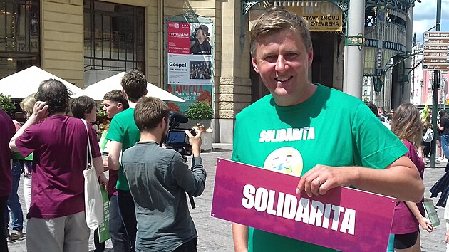 Na zahájení kampaně koalice ČSSD, Zelených a Idealistů před podzimními komunálními volbami nechyběl ani exministr zahraničí a místopředseda sociální demokracie Tomáš Petříček.