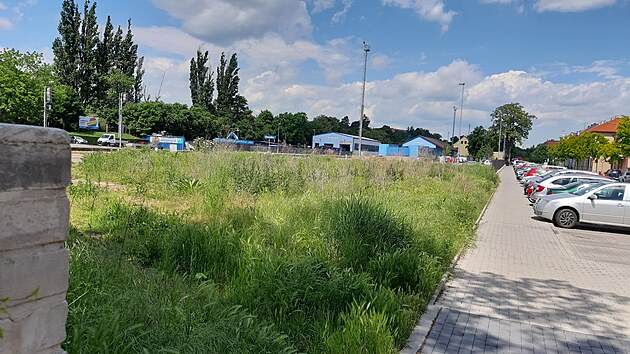 Msto chce u chrudimskho ndra zskat pozemky pro zzen novho parkovit.