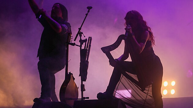 Snímek z pátečního vystoupení kapely Eluveitie na plzeňském festivalu Metalfest 2022 (3. června 2022)