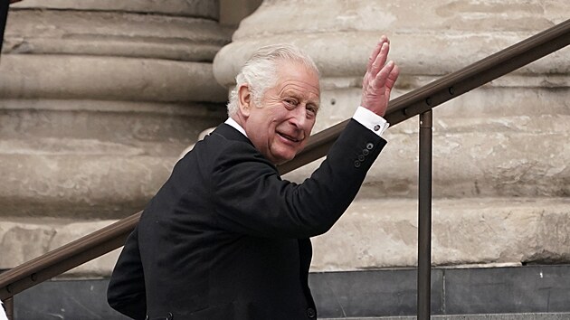 Princ Charles na slavnostn bohoslub dkuvzdn u pleitosti platinovho jubilea krlovny Albty II. (Londn, 3. ervna 2022)