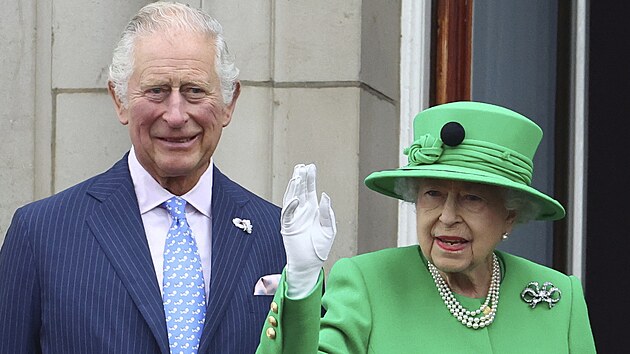 Princ Charles a krlovna Albta II. na oslav platinovho jubilea (Londn, 5. ervna 2022)