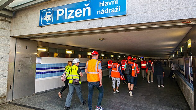 Na plzeňském nádraží se konal den otevřených dveří. Přibližně ve třetině je kompletní rekonstrukce památkově chráněné budovy plzeňského hlavního vlakového nádraží. (4. června 2022)