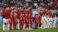 panltí a etí fotbalisté nastoupení ped utkáním skupiny A Ligy národ.