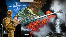 Výstava „NATO: kronika krutosti“ v moskevském muzeu (5. května 2022) | na serveru Lidovky.cz | aktuální zprávy
