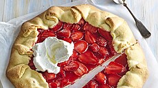 Jahodová crostata s medovou lehakou