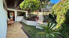 Dm se zahradou v hlavním mst Kostariky koupil mladý ech se svou kostarickou...