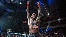 Nmecký MMA zápasník Christian Eckerlin slaví vítzství doma ve Frankfurtu.