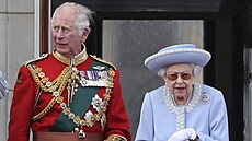 Princ Charles a královna Alžběta II. (Londýn, 2. června 2022)