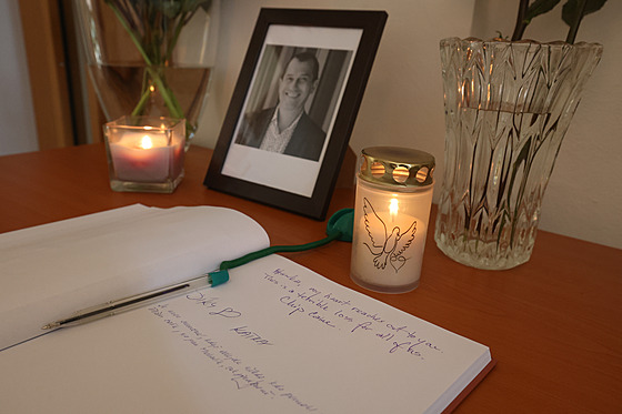 V Dolních B�e�anech mohou lidé na radnici vyjád�it soustrast v kondolen�ní...