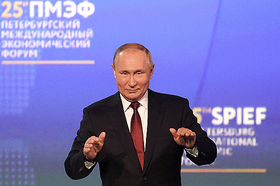Ruský prezident Vladimir Putin (17. ervna 2022)